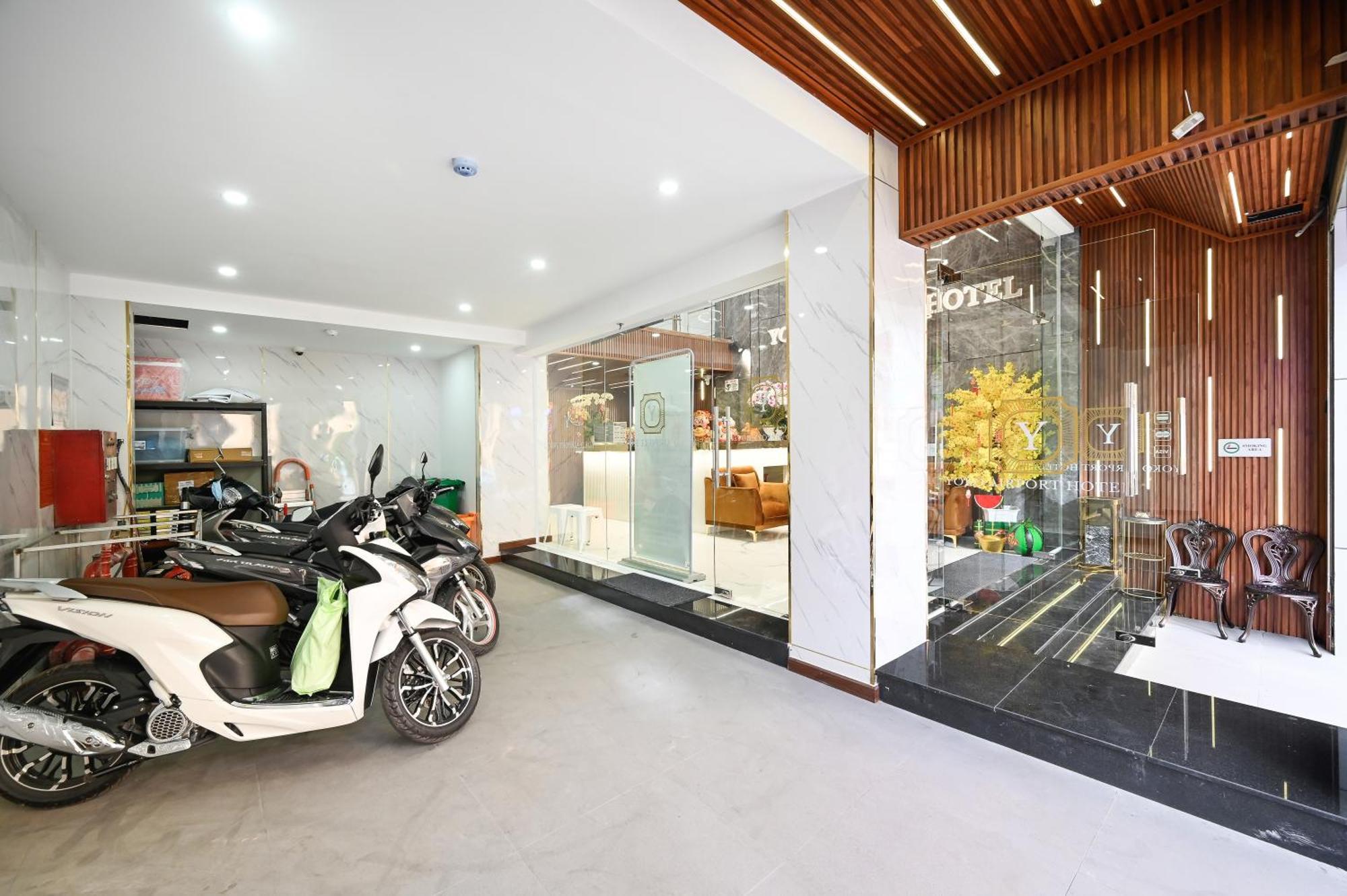 Yoko Airport Saigon Hotel โฮจิมินห์ซิตี้ ภายนอก รูปภาพ