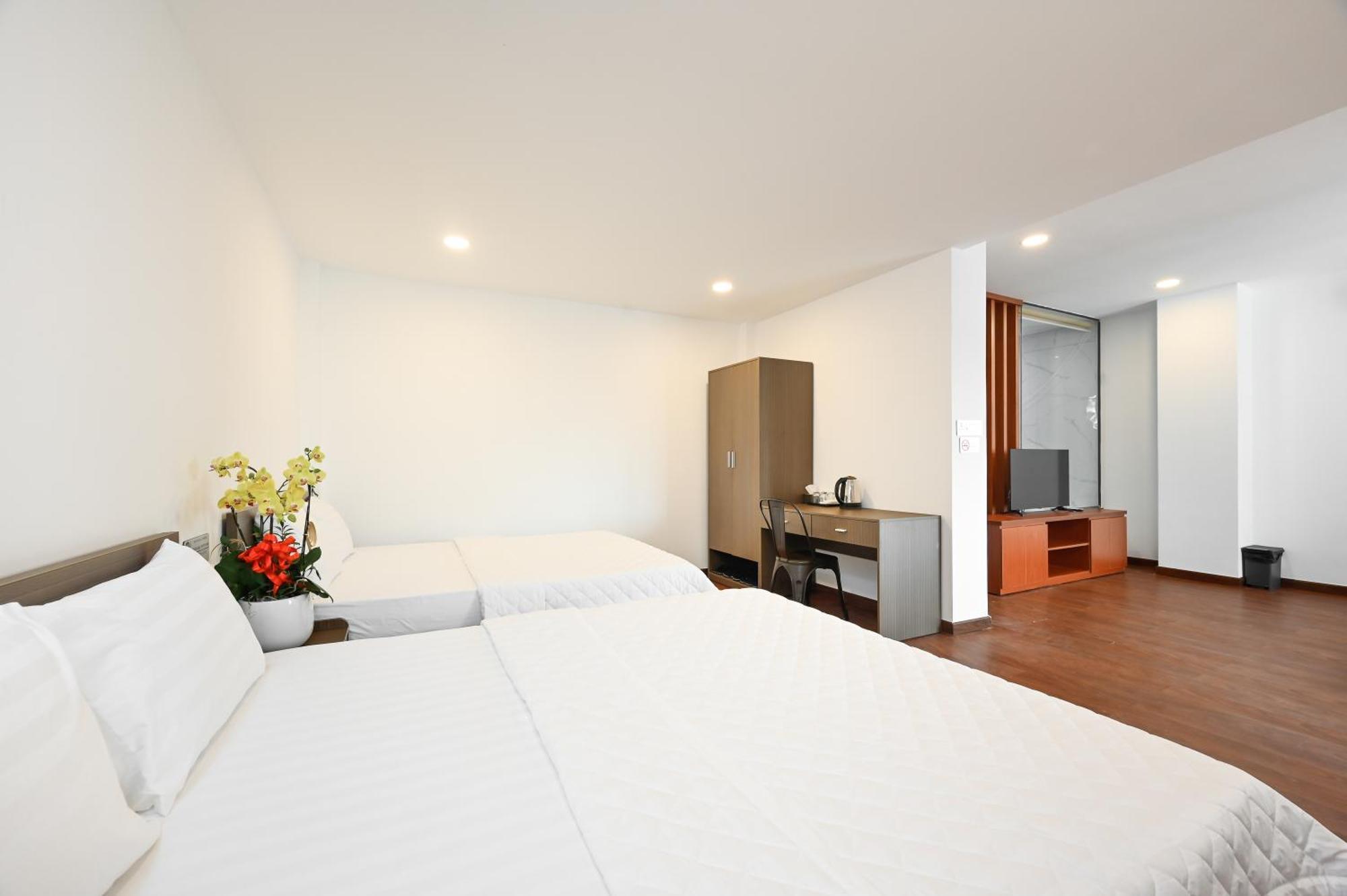 Yoko Airport Saigon Hotel โฮจิมินห์ซิตี้ ภายนอก รูปภาพ