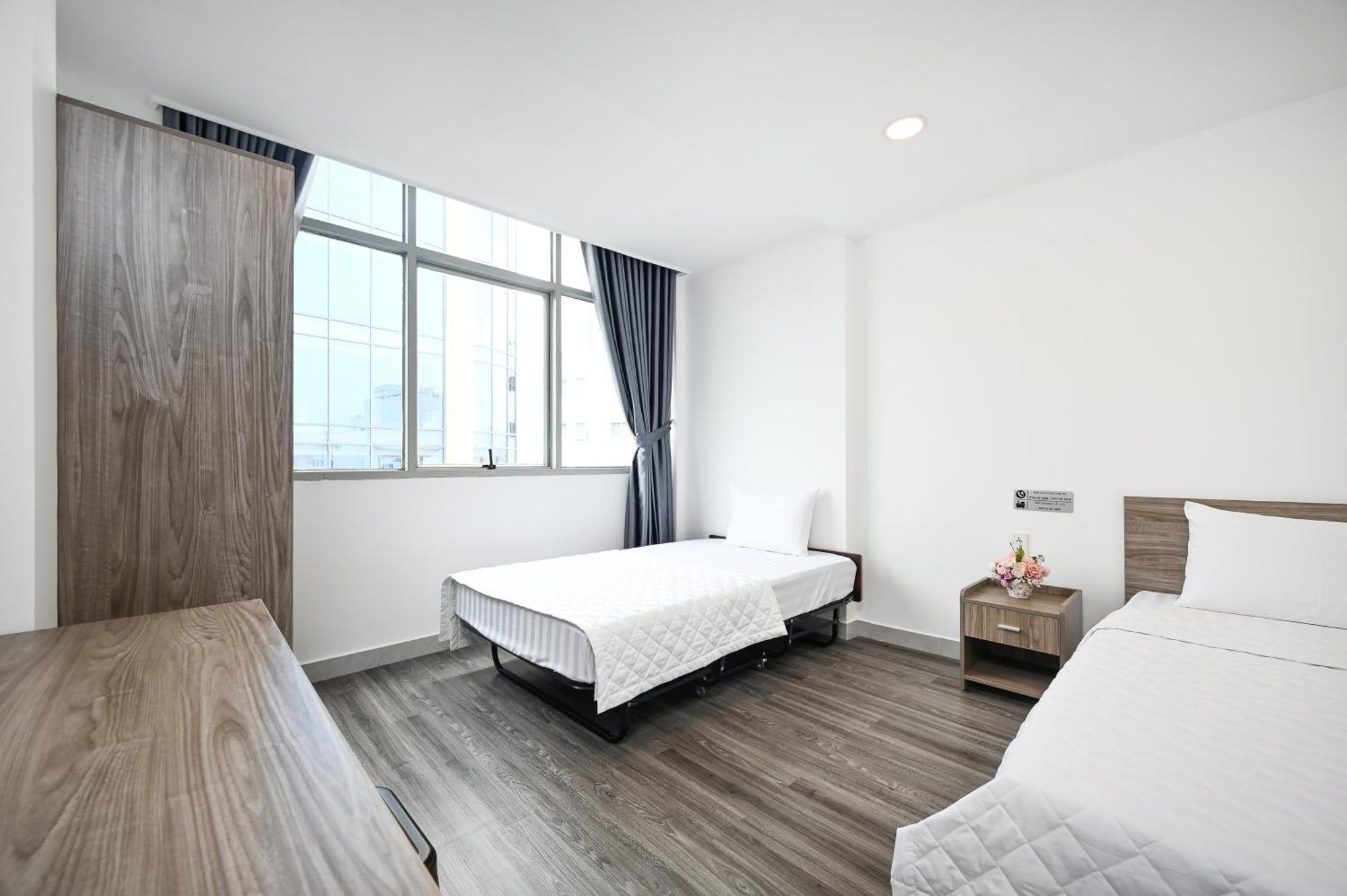 Yoko Airport Saigon Hotel โฮจิมินห์ซิตี้ ภายนอก รูปภาพ