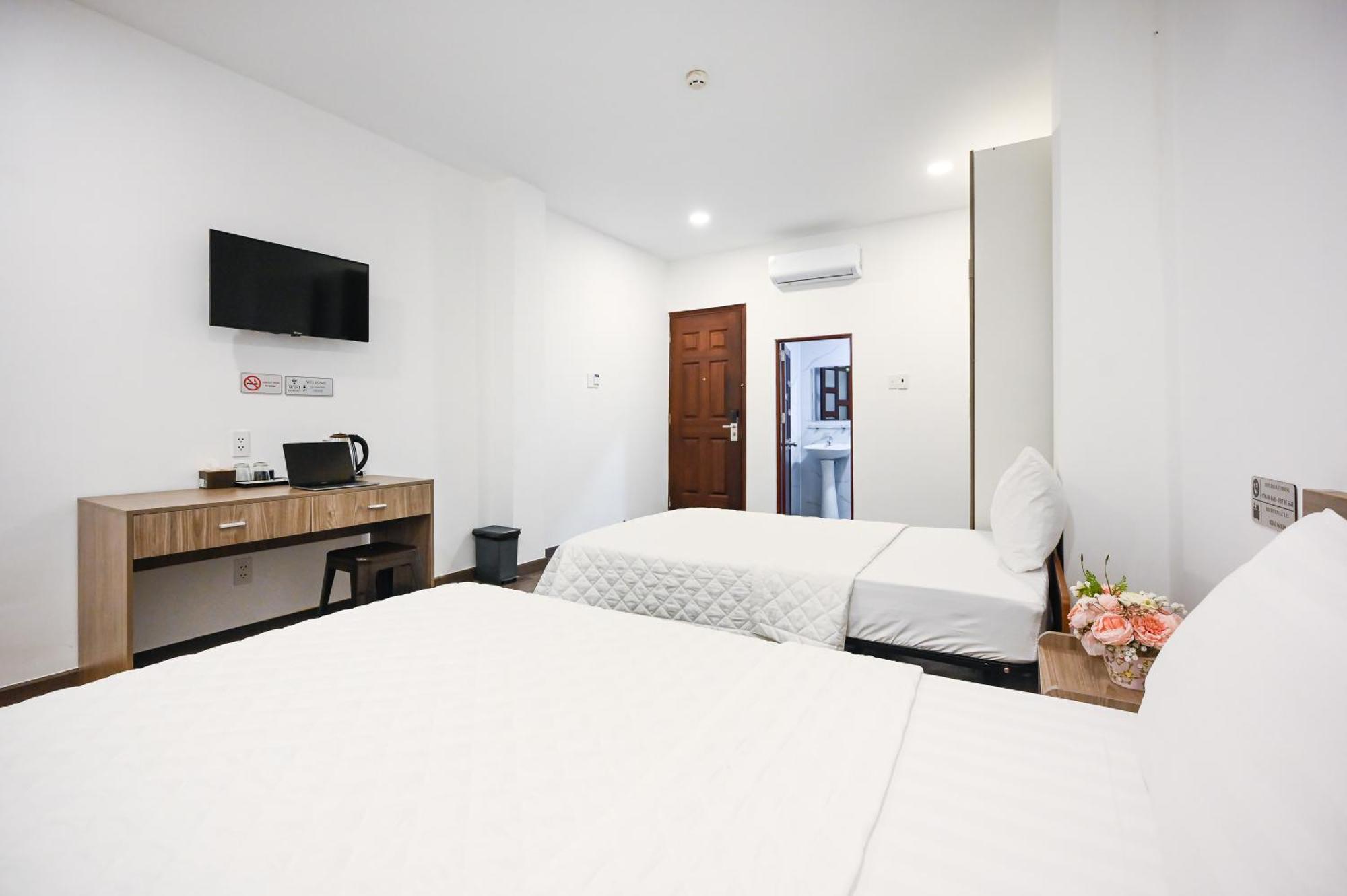 Yoko Airport Saigon Hotel โฮจิมินห์ซิตี้ ภายนอก รูปภาพ